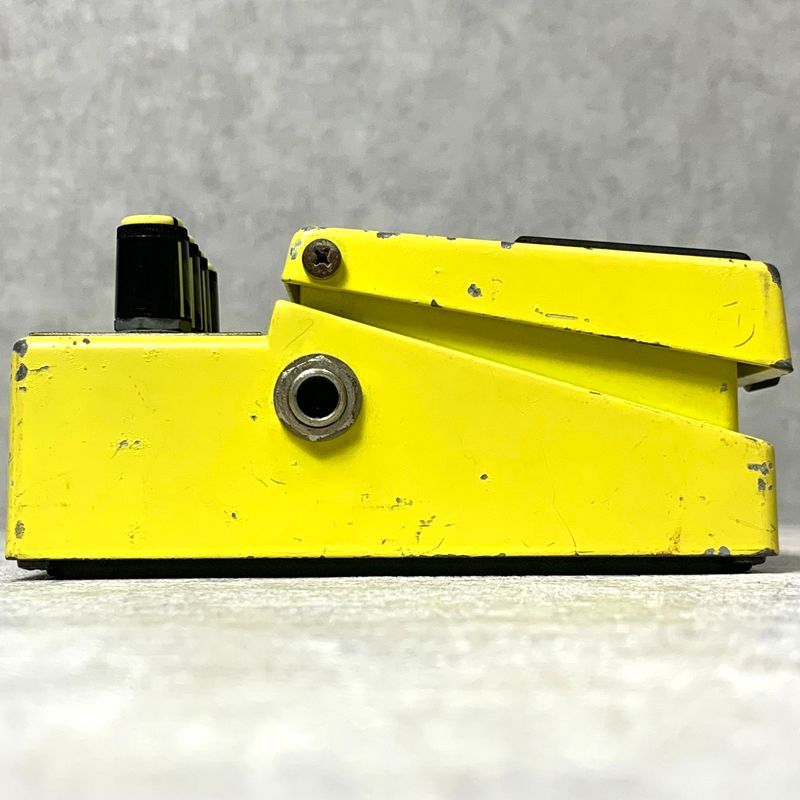 boss od-2 guitar effector side view