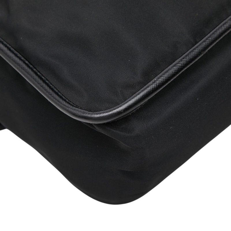 prada shoulder bag functional details