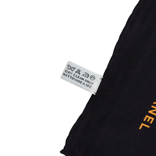 chanel scarf functional details