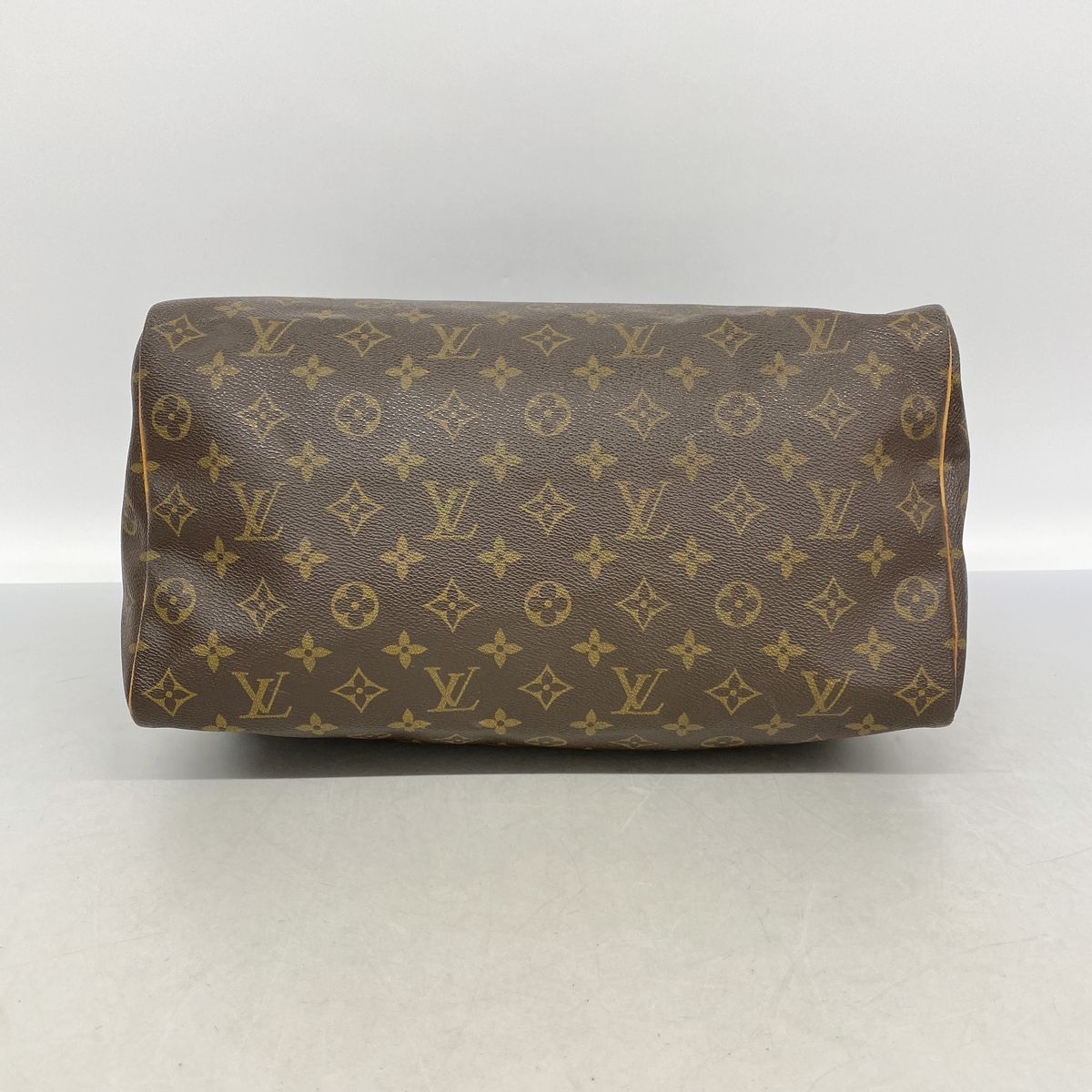 louis vuitton m41107 handbag rear view