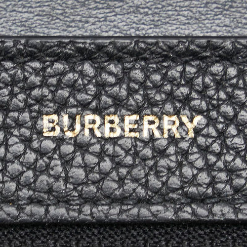 burberry wallet functional details