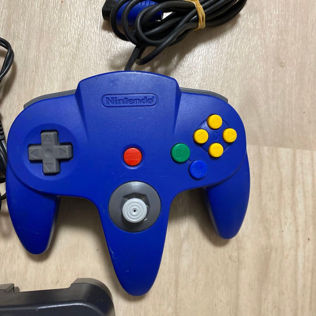 nintendo nus-001 video game console side view