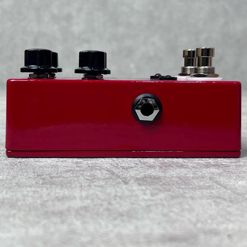 guitar effector side view