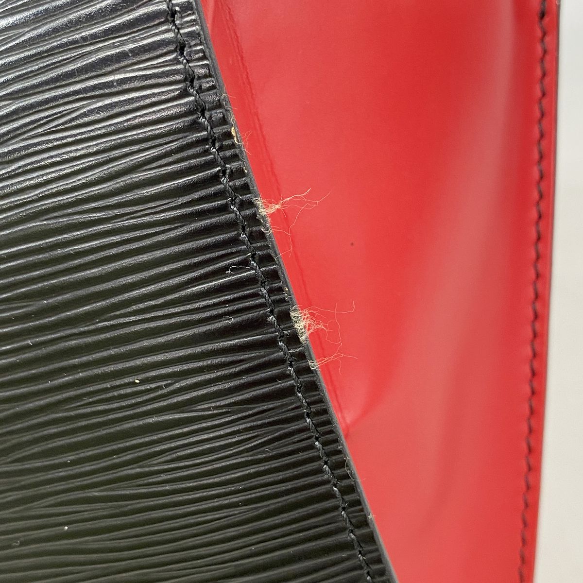 louis vuitton m52387 handbag functional details