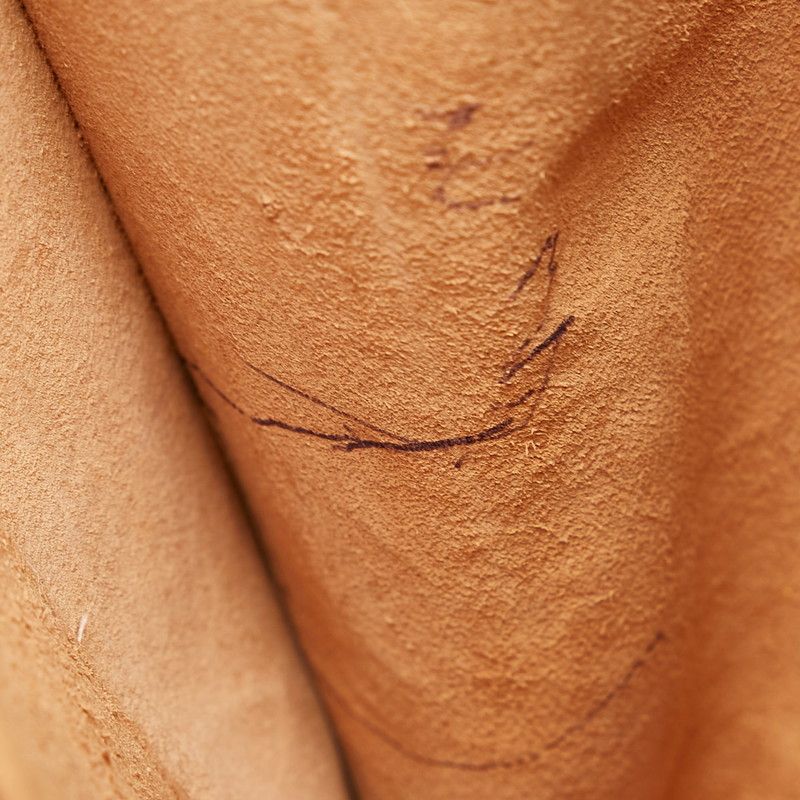loewe beige handbag markings and labels
