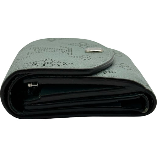 louis vuitton m69033 wallet front view