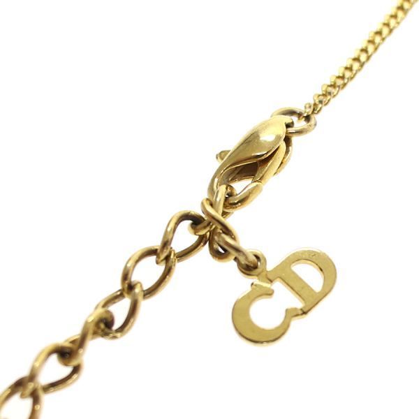 christian dior necklace interior details