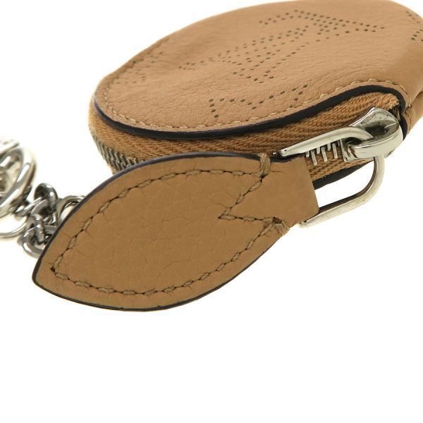 louis vuitton m00542 pouch / clutch side view