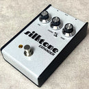 grey guitar effector