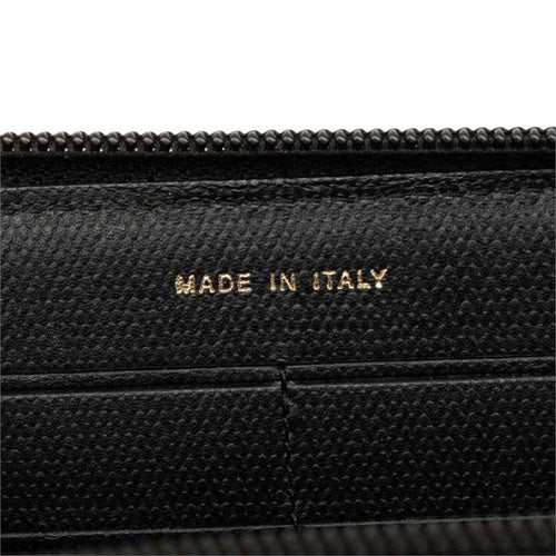 chanel wallet interior details
