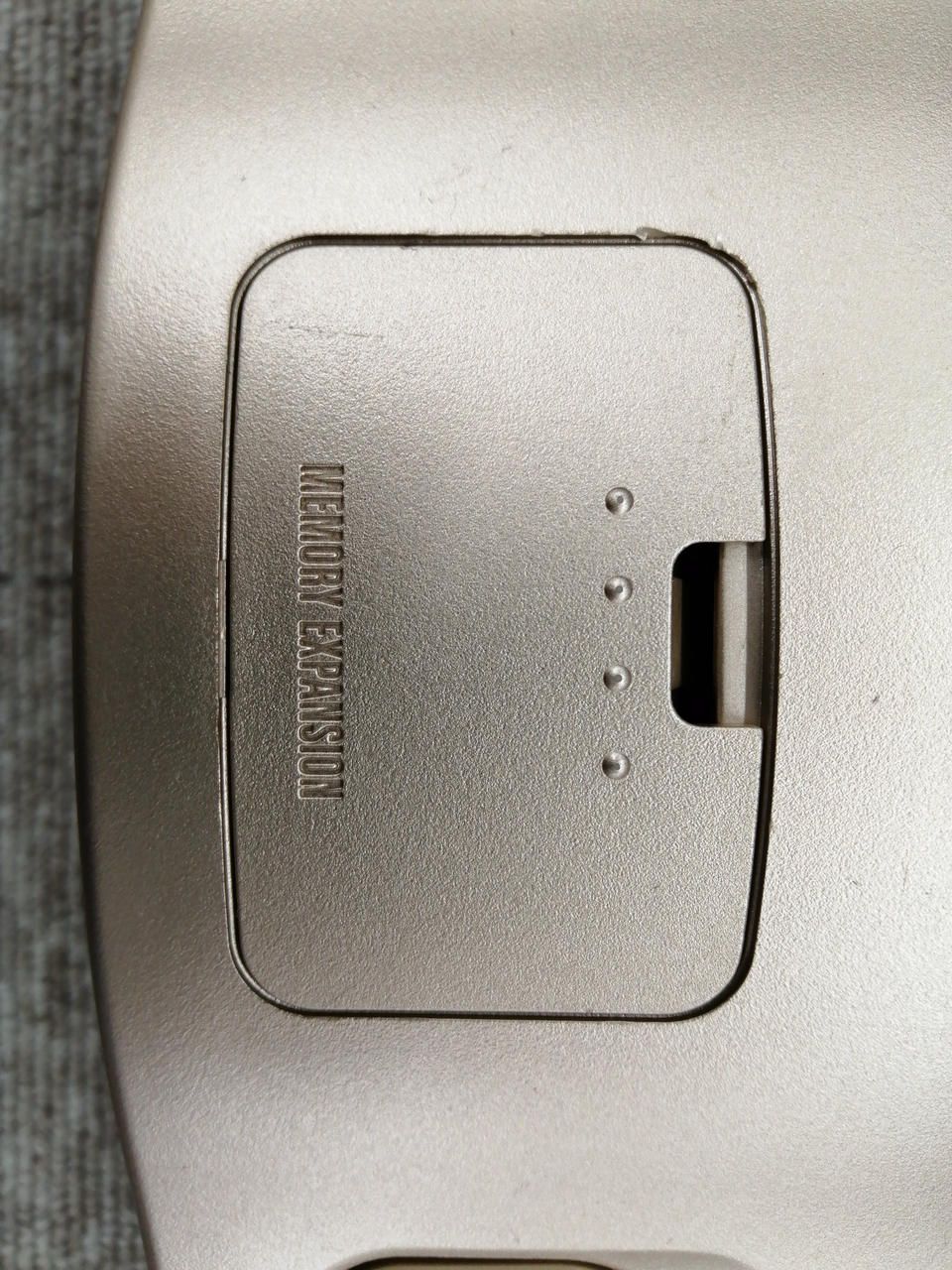 nintendo nus-001 video game console interior details