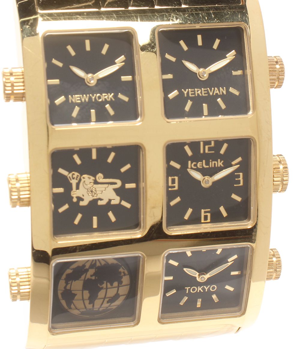 watch interior details