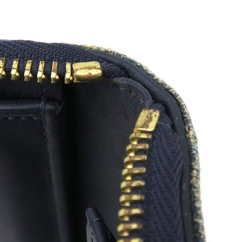 louis vuitton m81107 wallet markings and labels