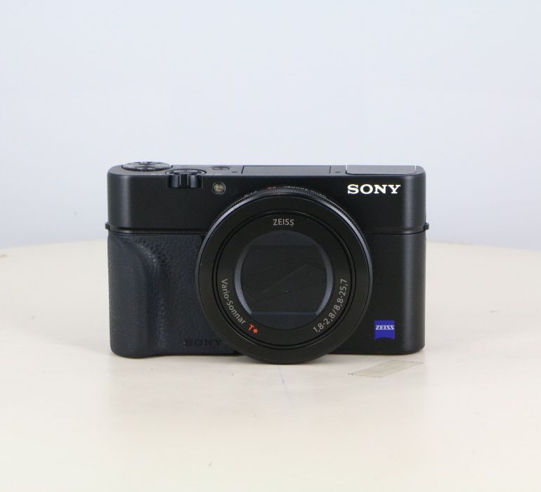 Sony DSC-RX100M3 Compact Digital Camera