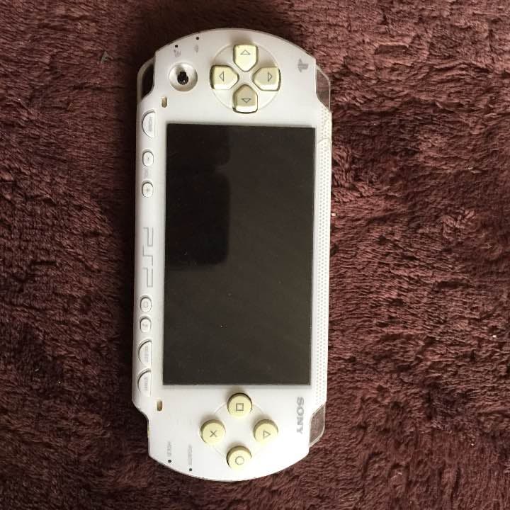 sony psp-1000 handheld console