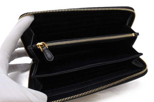 prada wallet interior details