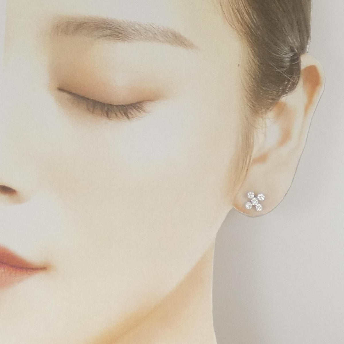 earrings side view