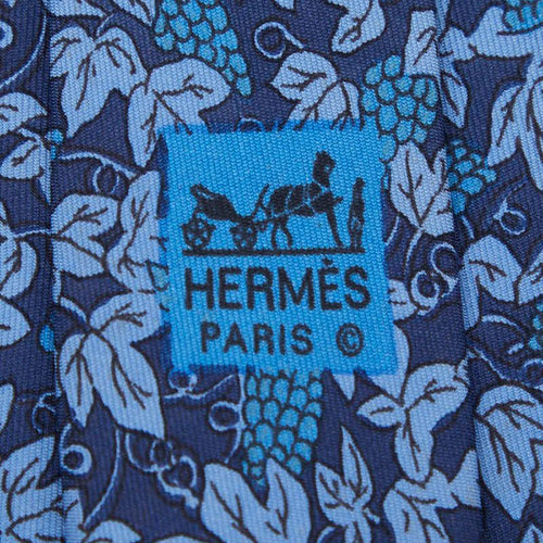 hermes necktie side view
