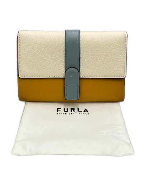 furla wallet interior details