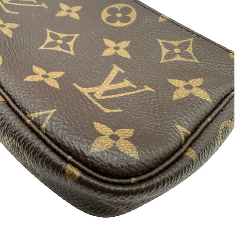 louis vuitton m58009 pouch / clutch functional details