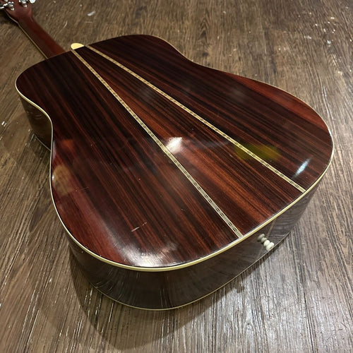 yamaha fg-301 orange acoustic guitar interior details
