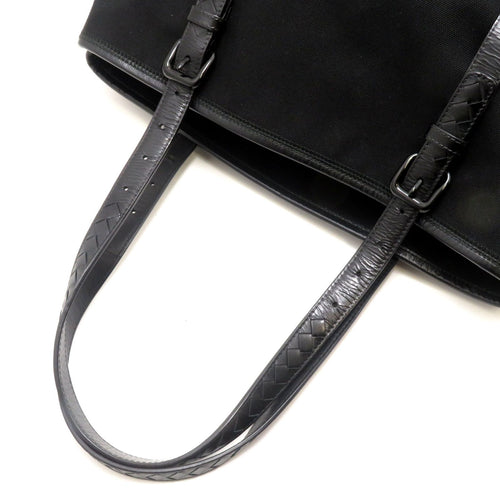 bottega veneta tote bag side view