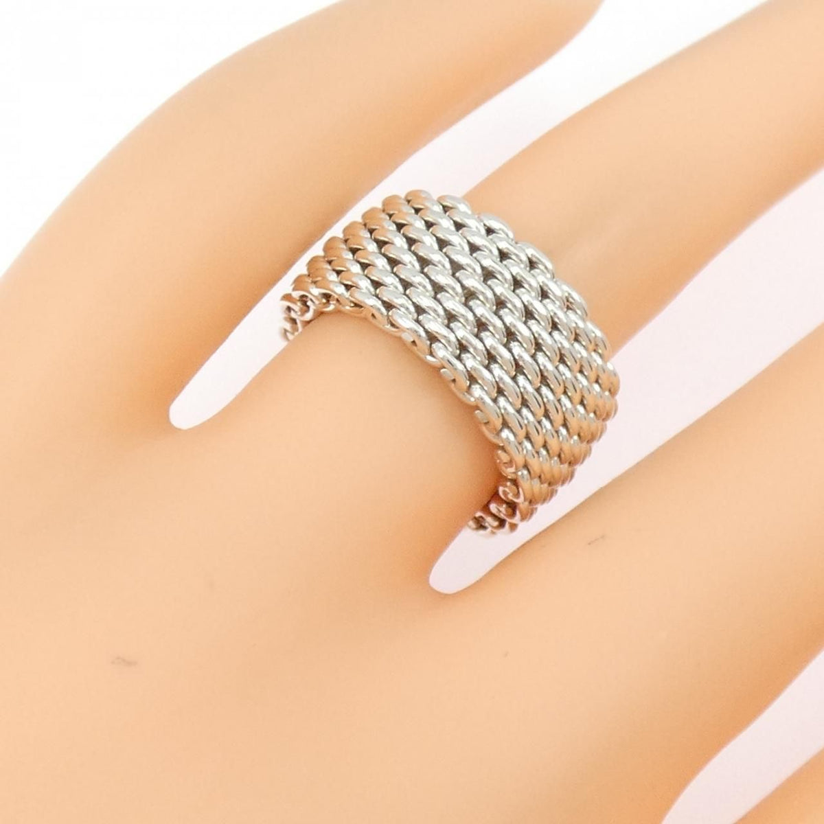 tiffany ring rear view