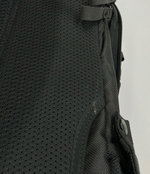 ace. backpack functional details