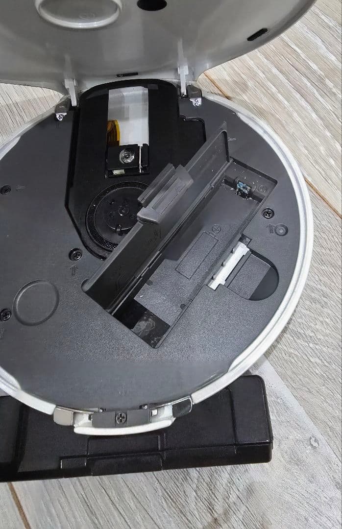 sony d-ne20 portable cd player accessories included