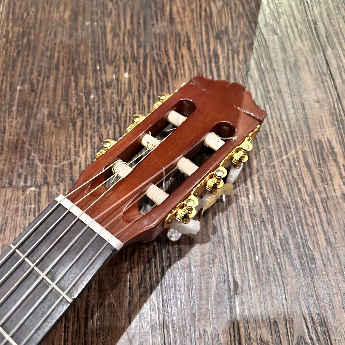 yamaha cg-130a acoustic guitar accessories included