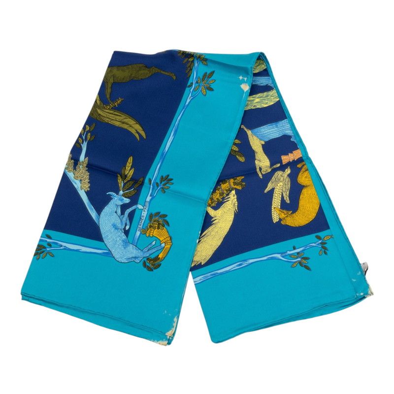 hermes scarf front view