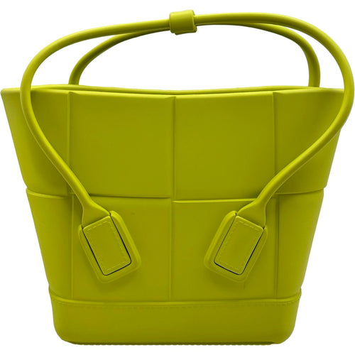bottega veneta handbag rear view