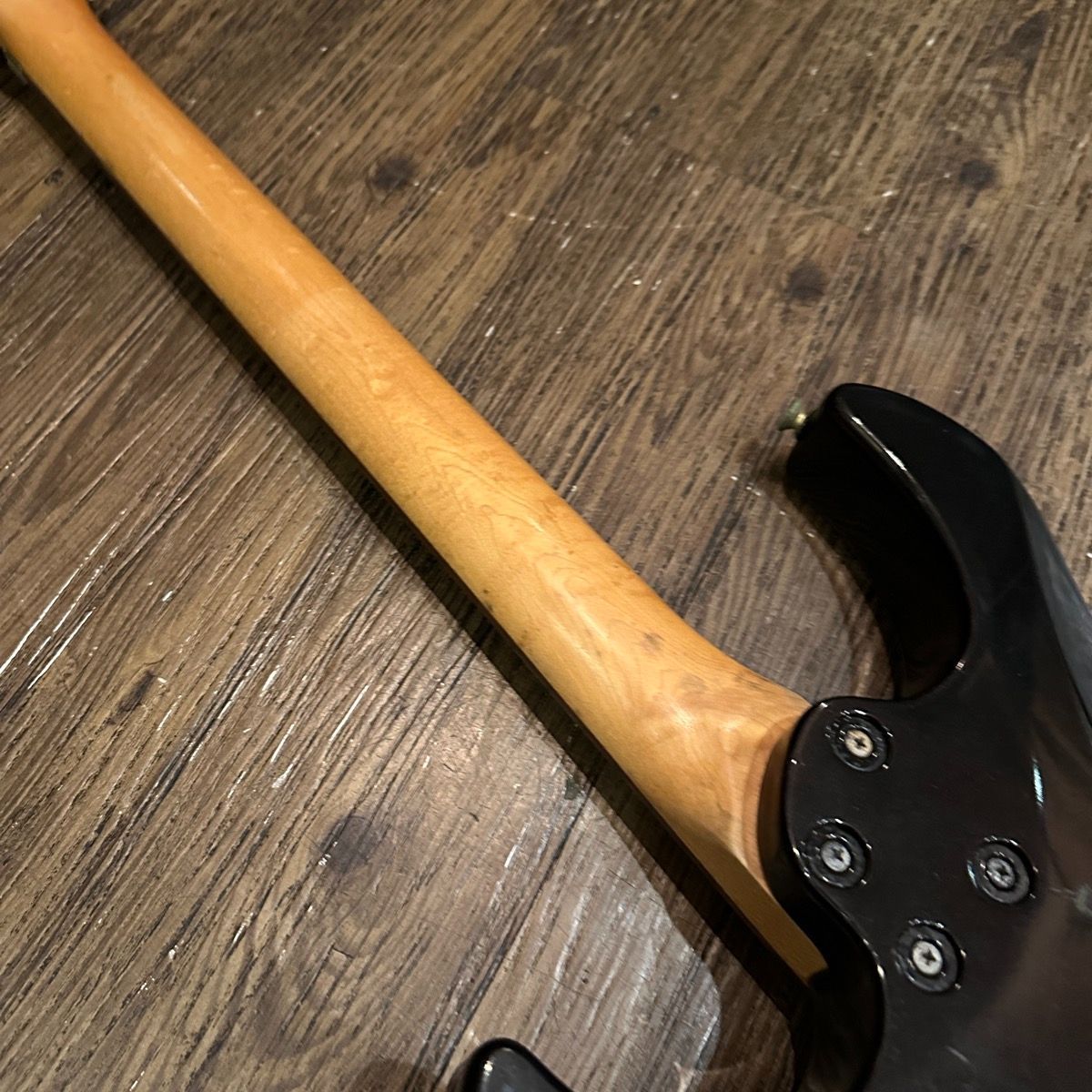 yamaha pac721j electric guitar functional details