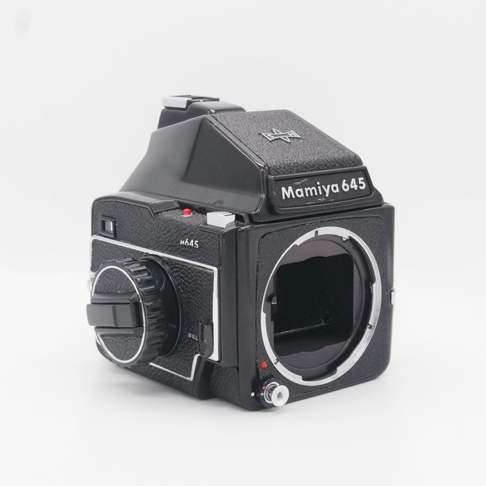 mamiya m645 other accessories included