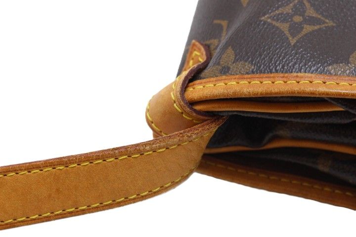 louis vuitton shoulder bag condition details