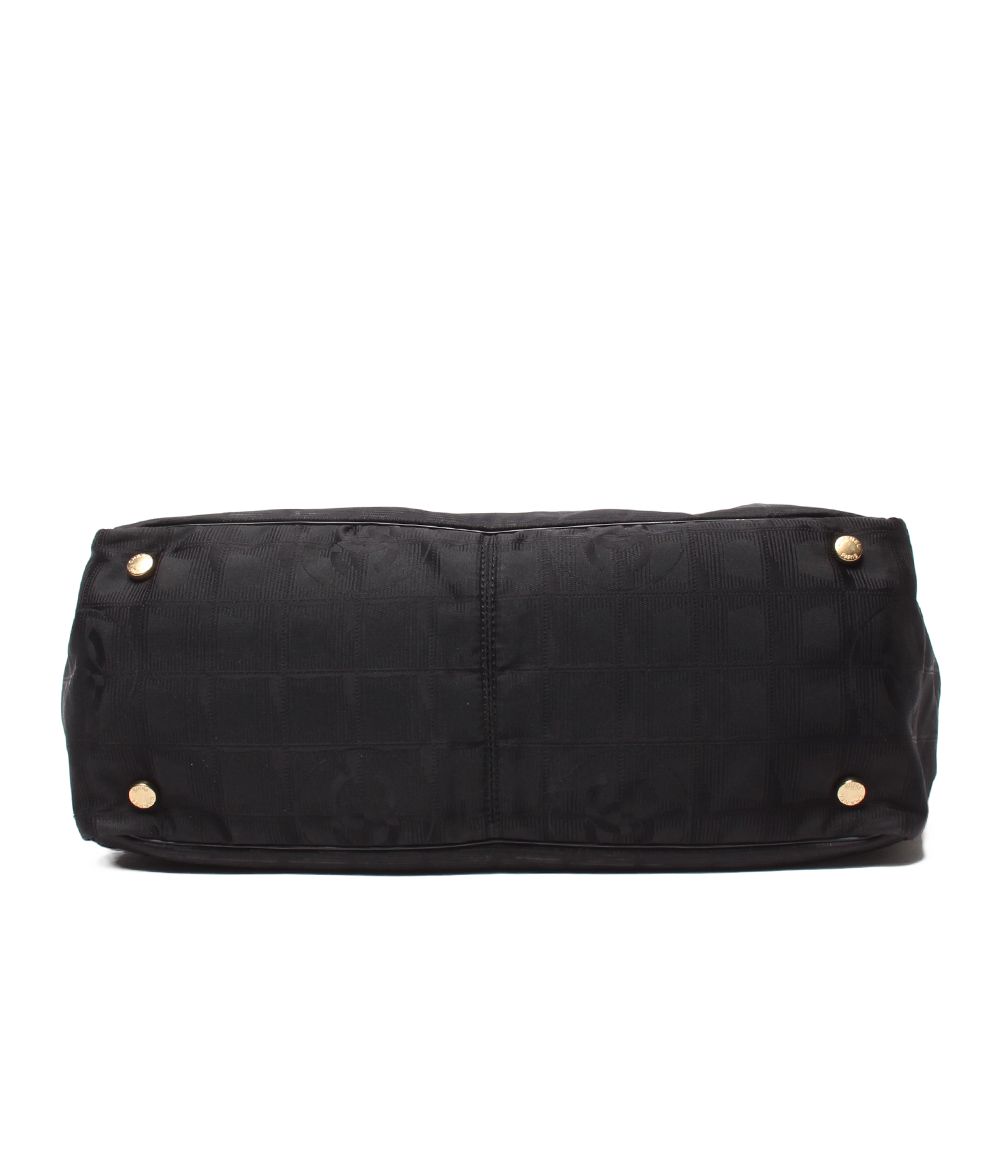 chanel tote bag side view
