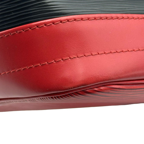 louis vuitton m44017 shoulder bag interior details