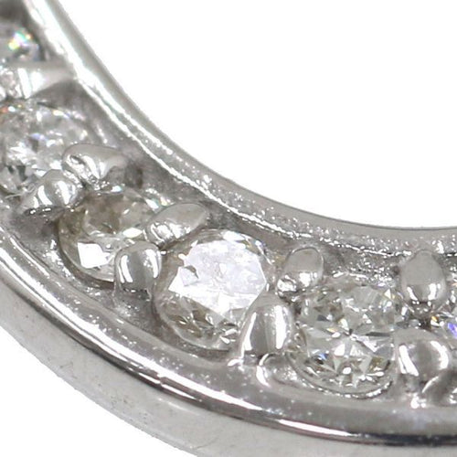 necklace interior details