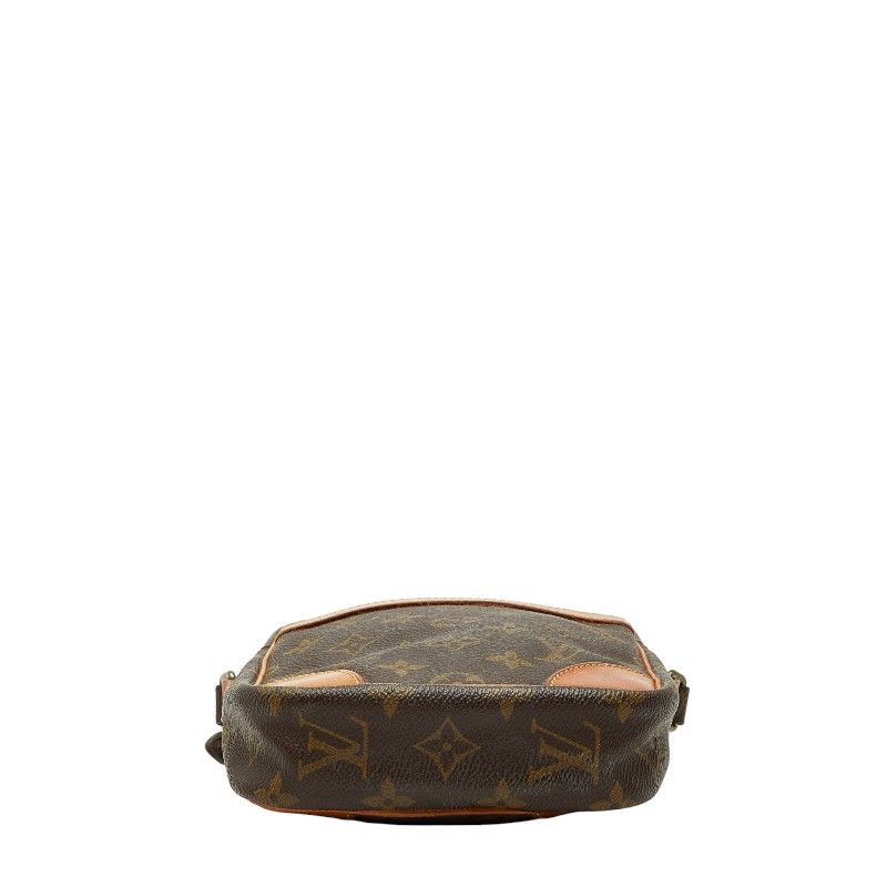 louis vuitton m45266 shoulder bag rear view