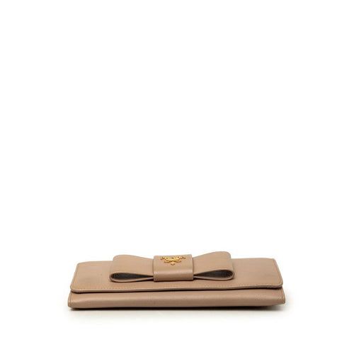 prada im1132 beige wallet rear view
