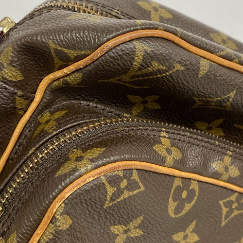 louis vuitton m45244 shoulder bag interior details