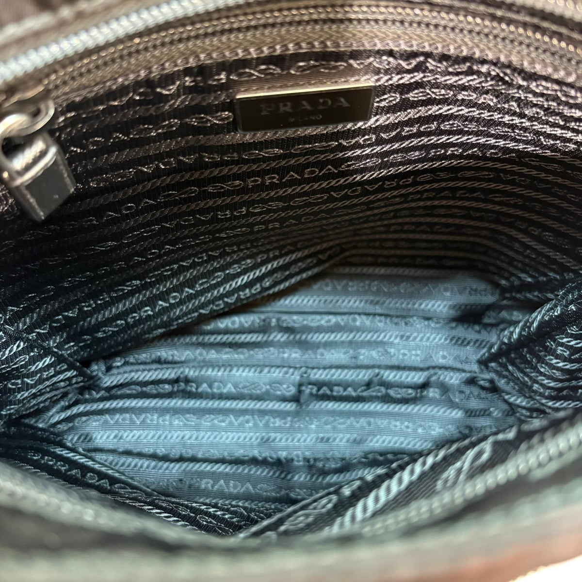 prada shoulder bag condition details