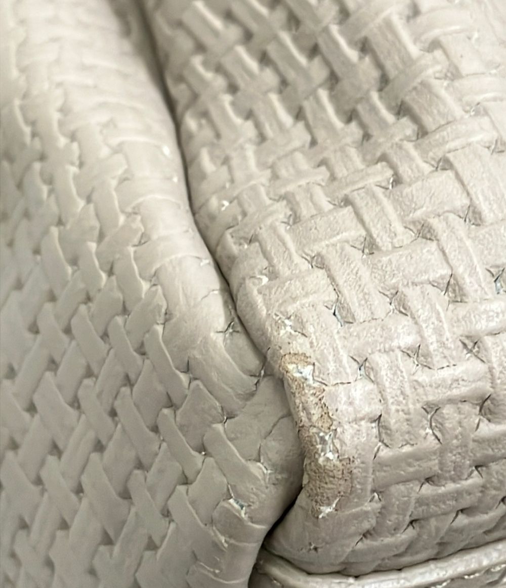 gianni notaro grey shoulder bag interior details