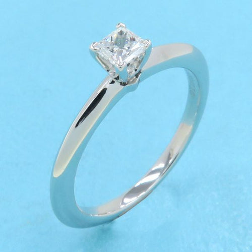 tiffany d0.21ct ring accessories included