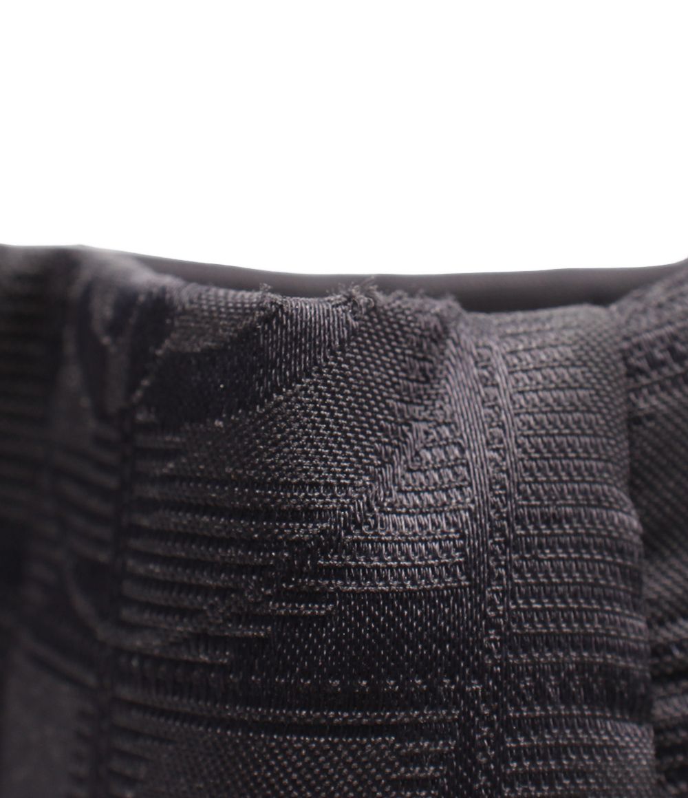 chanel tote bag interior details
