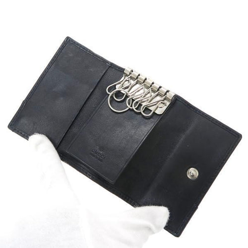 gucci 256433 key case front view