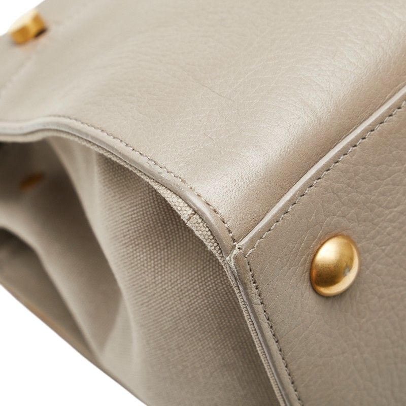 saint laurent grey shoulder bag interior details