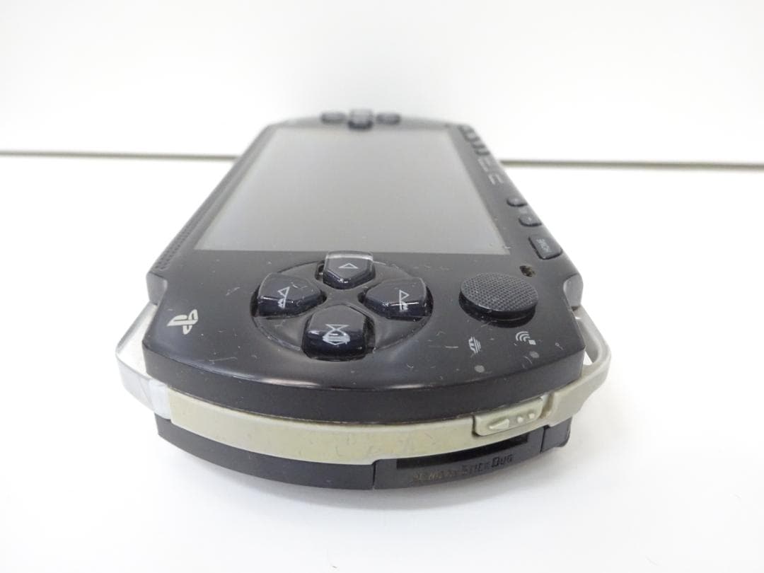 sony psp-1000 handheld console interior details