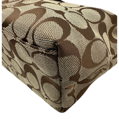 coach beige pouch / clutch interior details