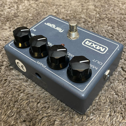 guitar effector front view